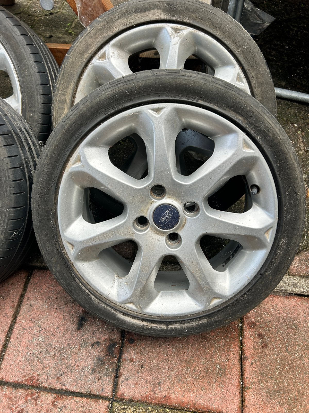 Ford st sport 16 inch velgen (banden moet vervangen worden), Ophalen of Verzenden, Gebruikt, Ford