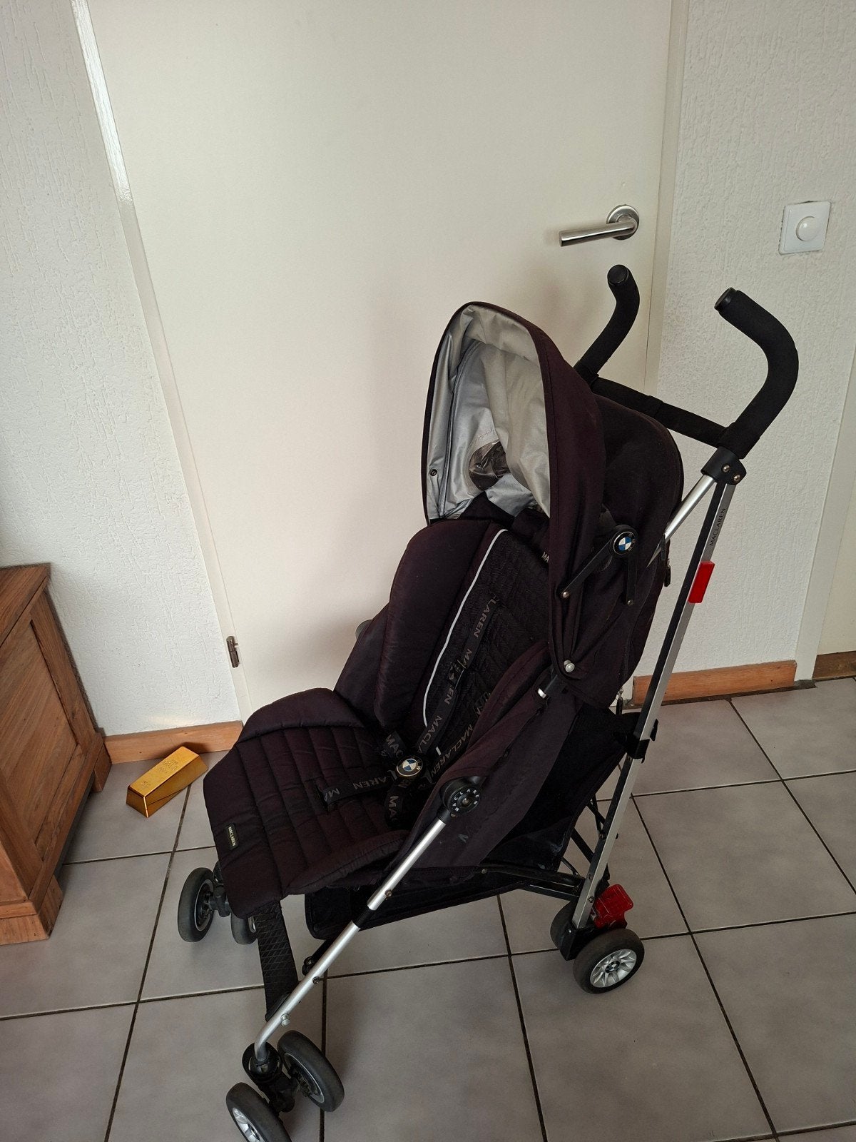Maclaren buggy met BMW-logo ook op de wieltjes, Ophalen, Gebruikt, Maclaren, Verstelbare rugleuning