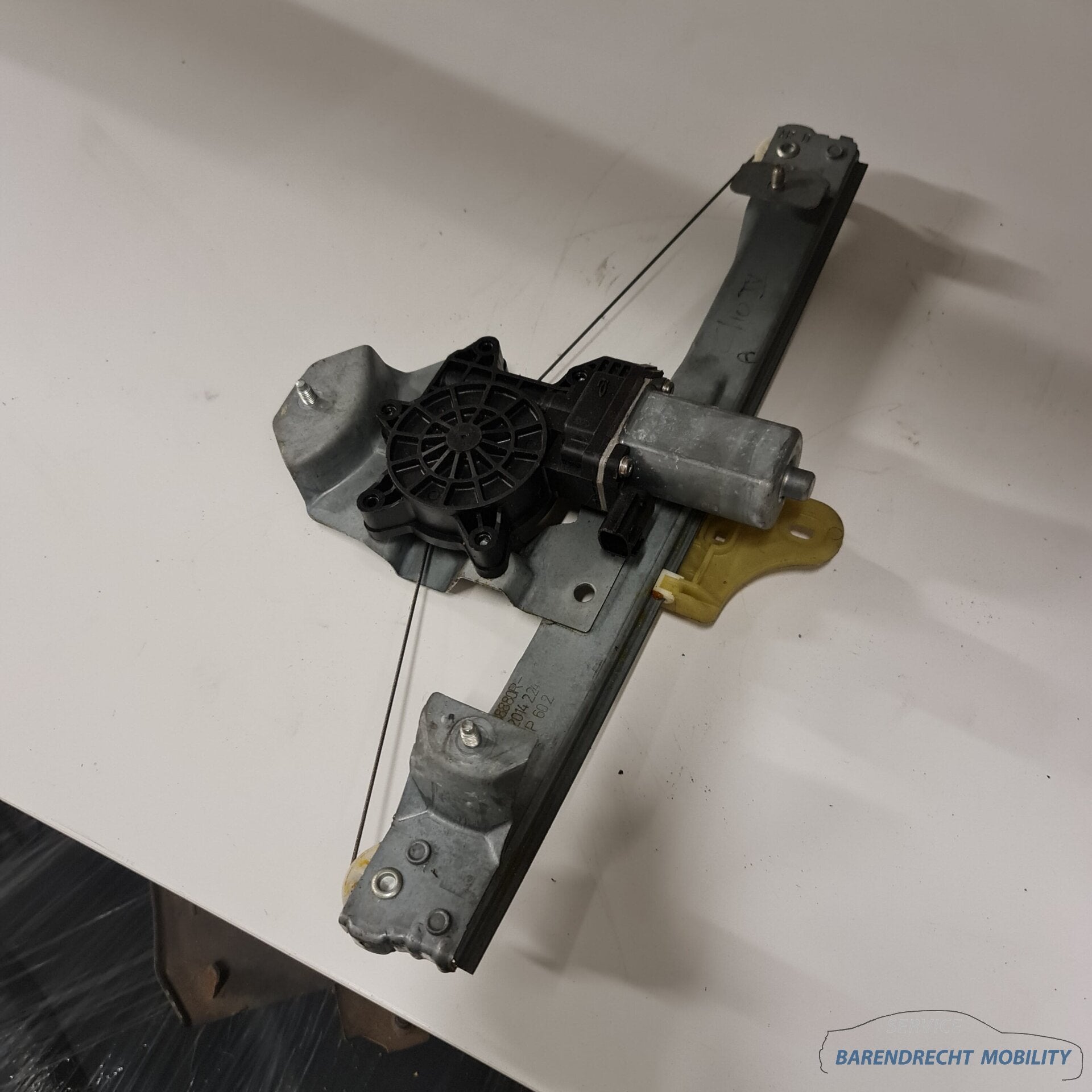 Renault Clio IV raam mechanisme motor ruit mechaniek rechts, Renault Group, Gebruikt, Contact.group@renault.com, Renault
