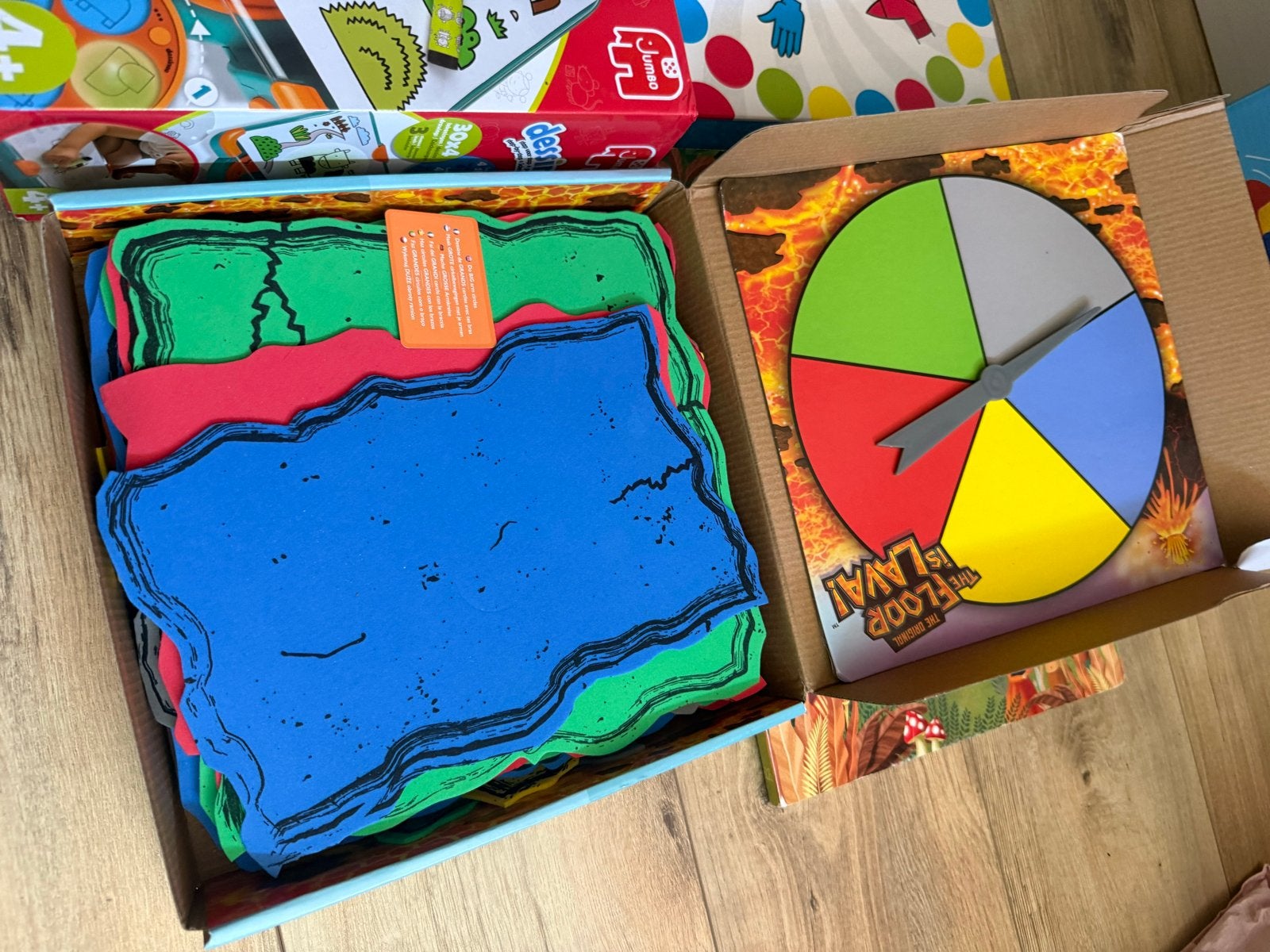 Diverse bordspellen: The Floor is Lava, Twister, Spellenboek, Een of twee spelers, Ophalen, Gebruikt