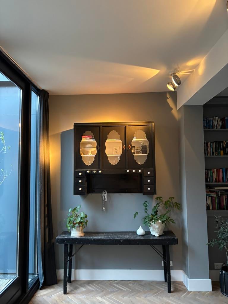 Antieke brocante buffet wandkast zwart, Huis en Inrichting, Kasten | Buffetkasten, Ophalen, Zo goed als nieuw, 25 tot 50 cm, 100 tot 150 cm