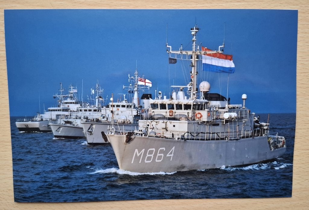 Foto marine: mijnenjager Zr Ms Willemstad M864, Verzenden, Marine, Nederland, Foto of Poster
