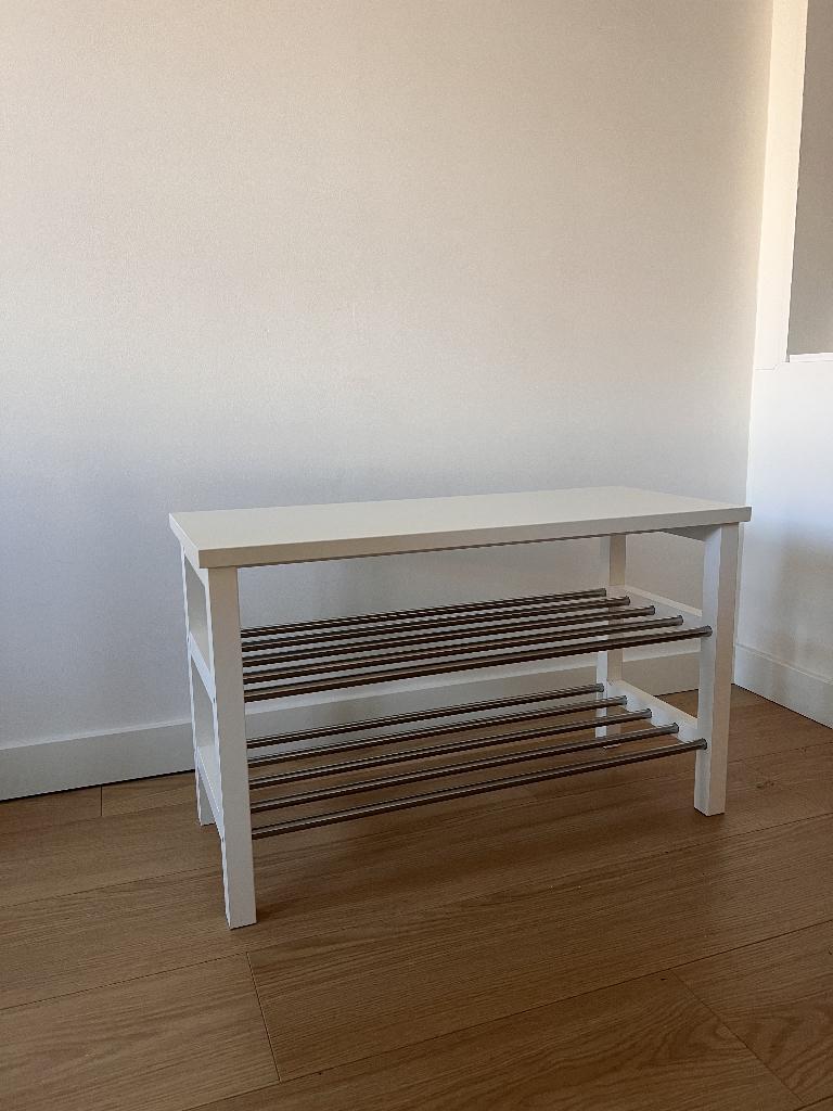 IKEA TJUSIG Shoe Storage Bench – White – Very Good Condition, Huis en Inrichting, Kasten | Schoenenrekken, Zo goed als nieuw, Ophalen
