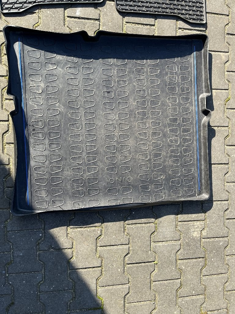 Kofferbakmat Hyundai Ioniq, Ophalen, Gebruikt