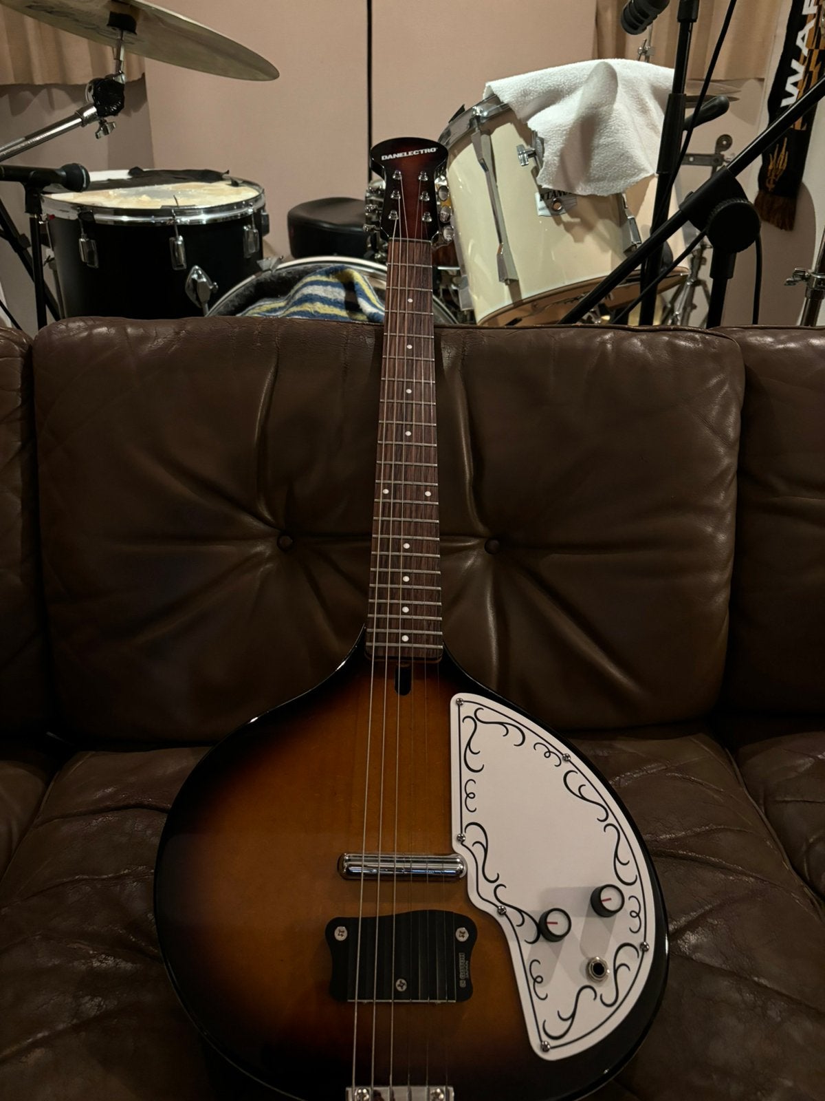 Danelectro Baby Sitar, Ophalen, Zo goed als nieuw, Solid body, Overige merken