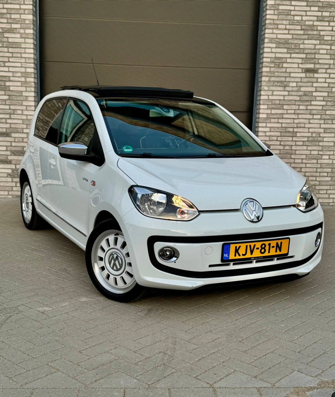 Volkswagen Up! 1.0 White 2013 Pano Leer Vol Opties!, Auto's, Volkswagen, Voorwielaandrijving, Wit, Leder, Bedrijf