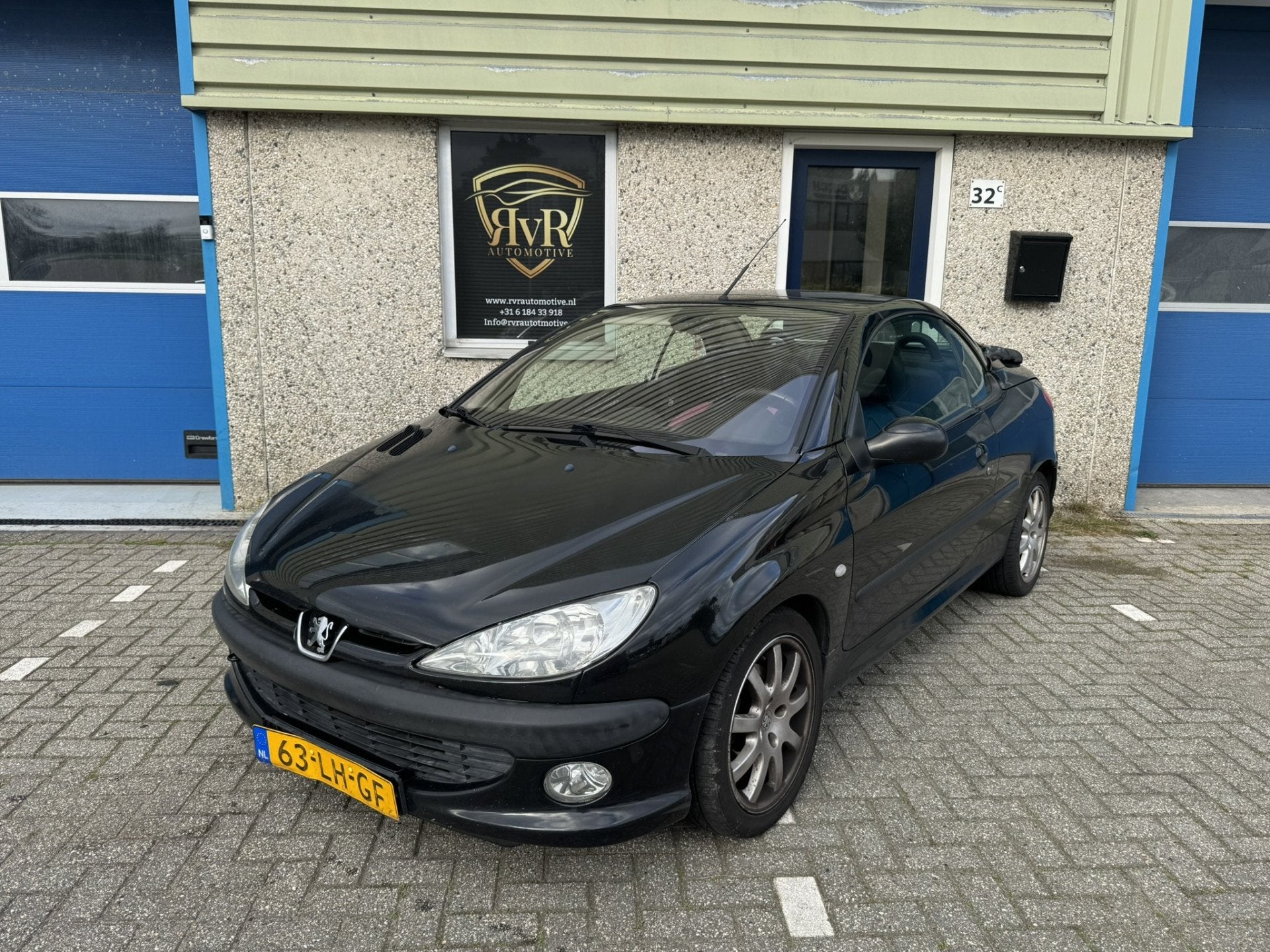 Peugeot 206 CC 1.6- INRUILKOOPJE (bj 2003, automaat), Gebruikt, 4 cilinders, Cabriolet, 4 stoelen