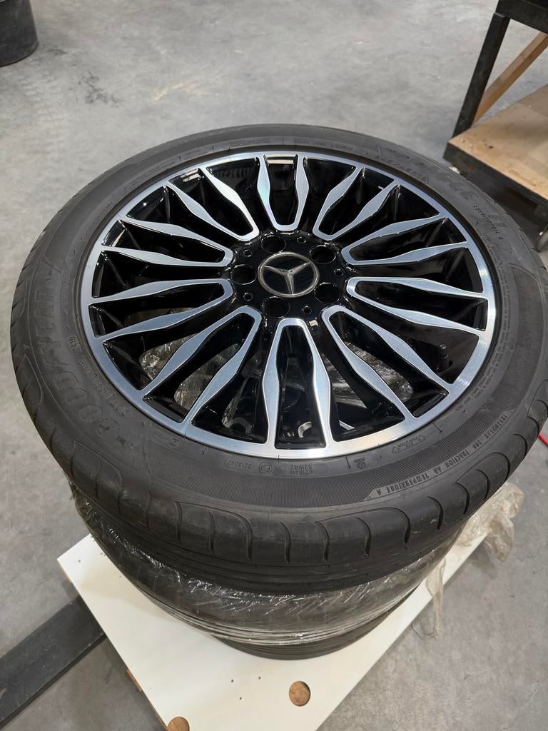 Originele Mercedes Vito of E-klasse W213 - 18 inch set, Auto-onderdelen, Banden en Velgen, Ophalen, 18 inch, Velg(en), Zomerbanden