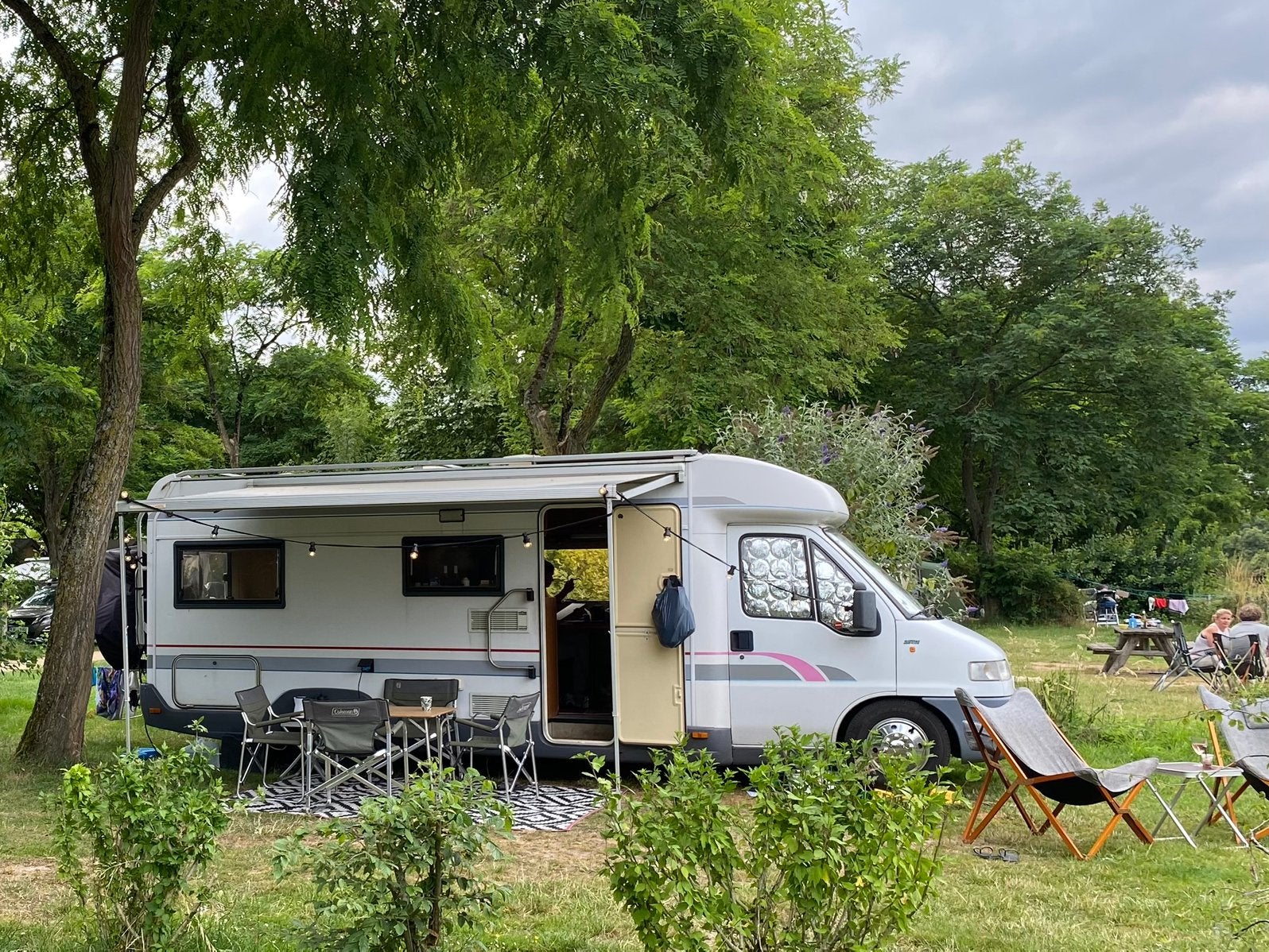 Camper Fiat Ducato 230 Bürstner,  ruim interieur/ vast bed, Ringverwarming, Bestuurdersdeur, Fiat, Particulier