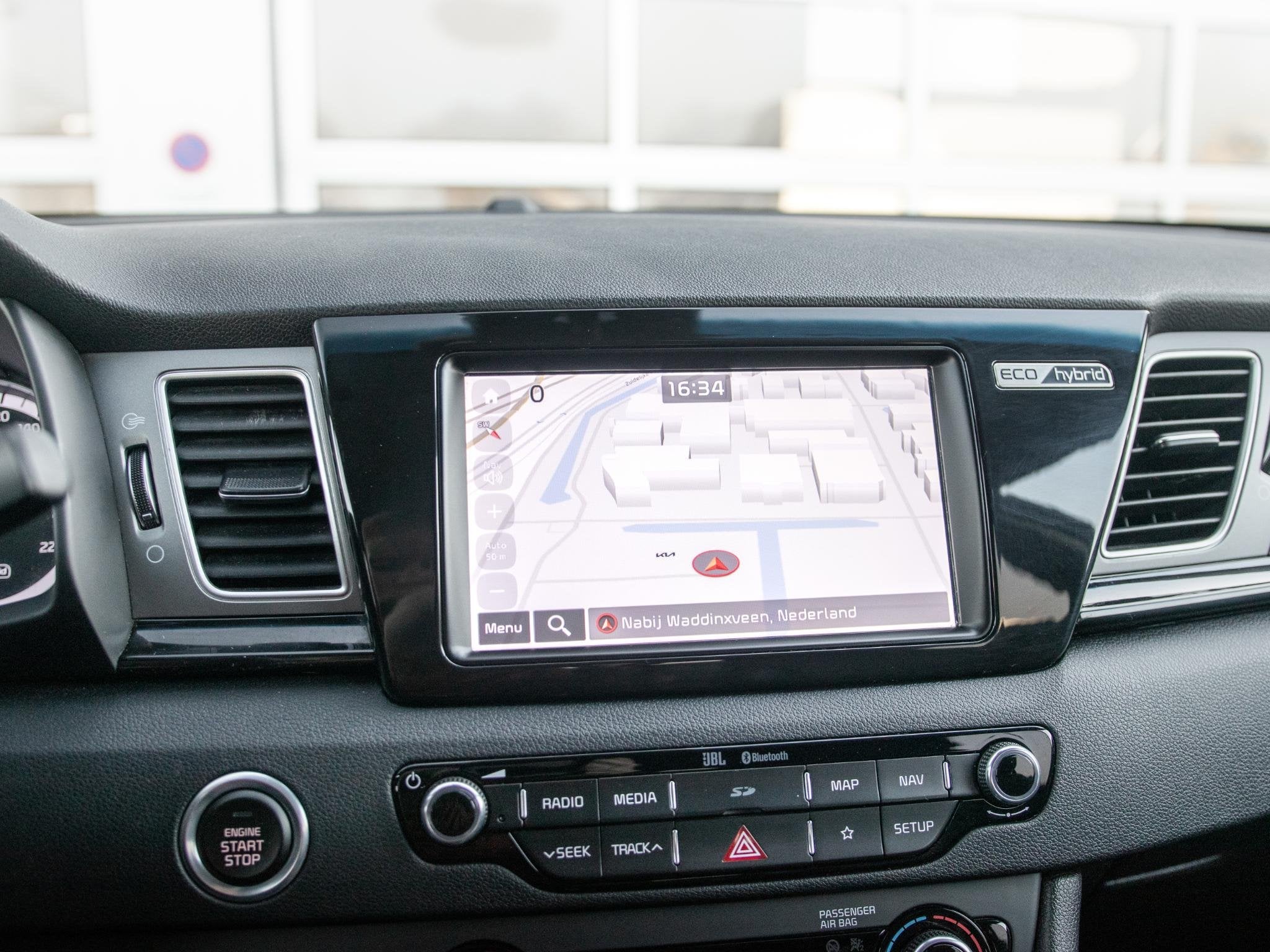 Foto 16 van Kia Niro 1.6 GDi Hybrid ExecutiveLine l lederen bekleding l