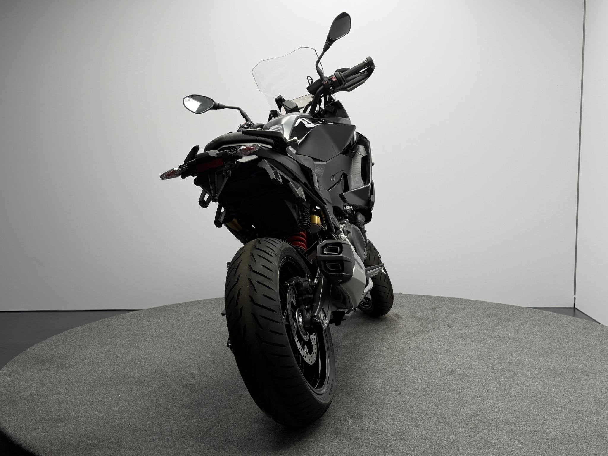 BMW Motorrad F 900 XR Triple Black, Motoren, Motoren | BMW, Einsteinlaan 5
2289 CC  Rijswijk, NL, 895 cc, BMW Nederland B.V., Toermotor