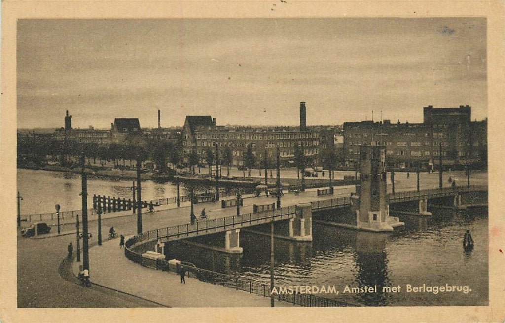 378-336-037 Amsterdam Amstel met Berlagebrug, Ophalen of Verzenden, Voor 1920, Noord-Holland