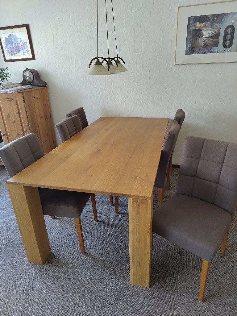 Eiken eettafel en zes stoelen, Ophalen, Gebruikt, Eikenhout, 200 cm of meer
