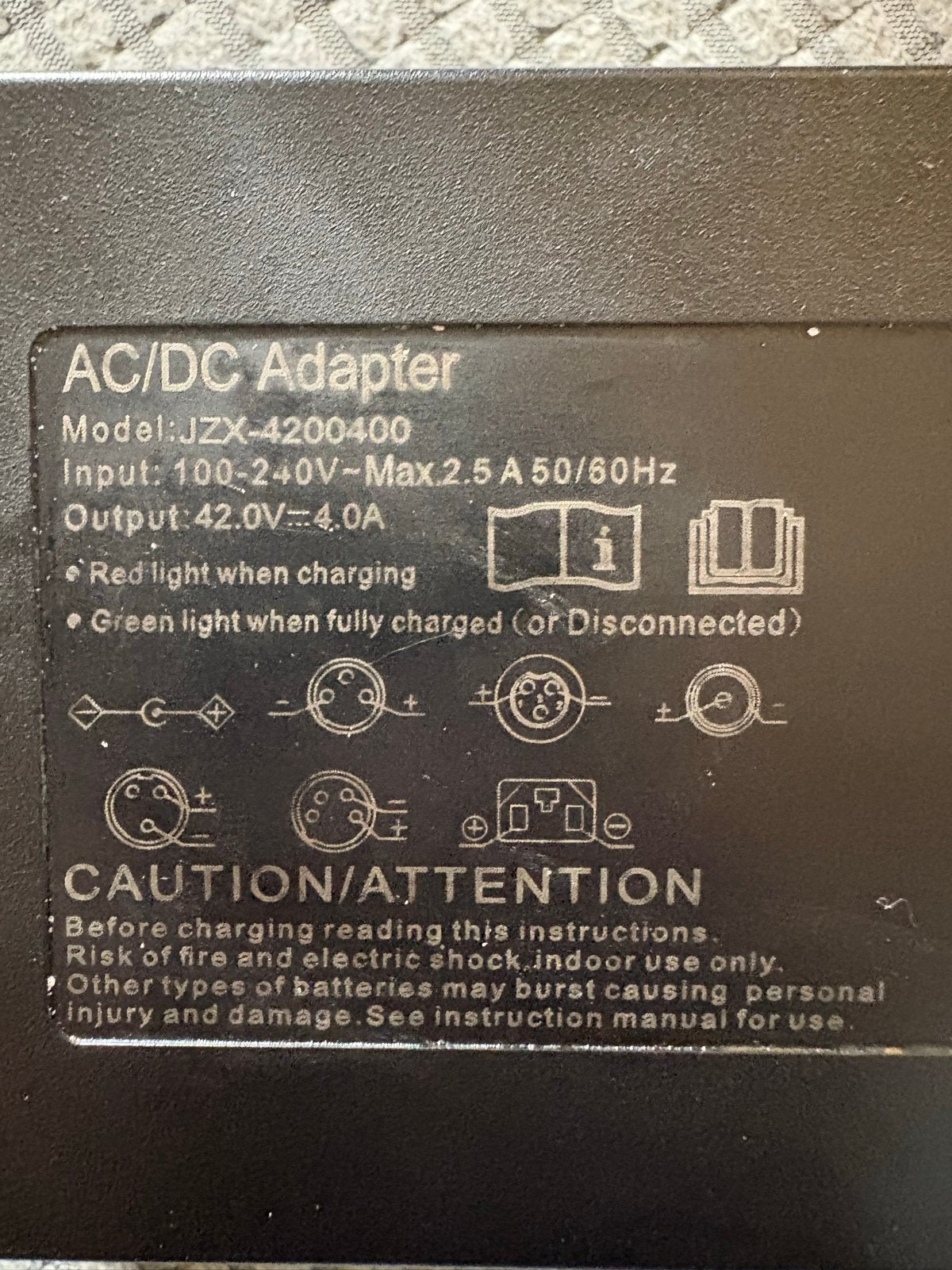 AC/DC Adapter JZX-4200400 - 42.0V 4.0A lader oa voor yamaha, Nieuw