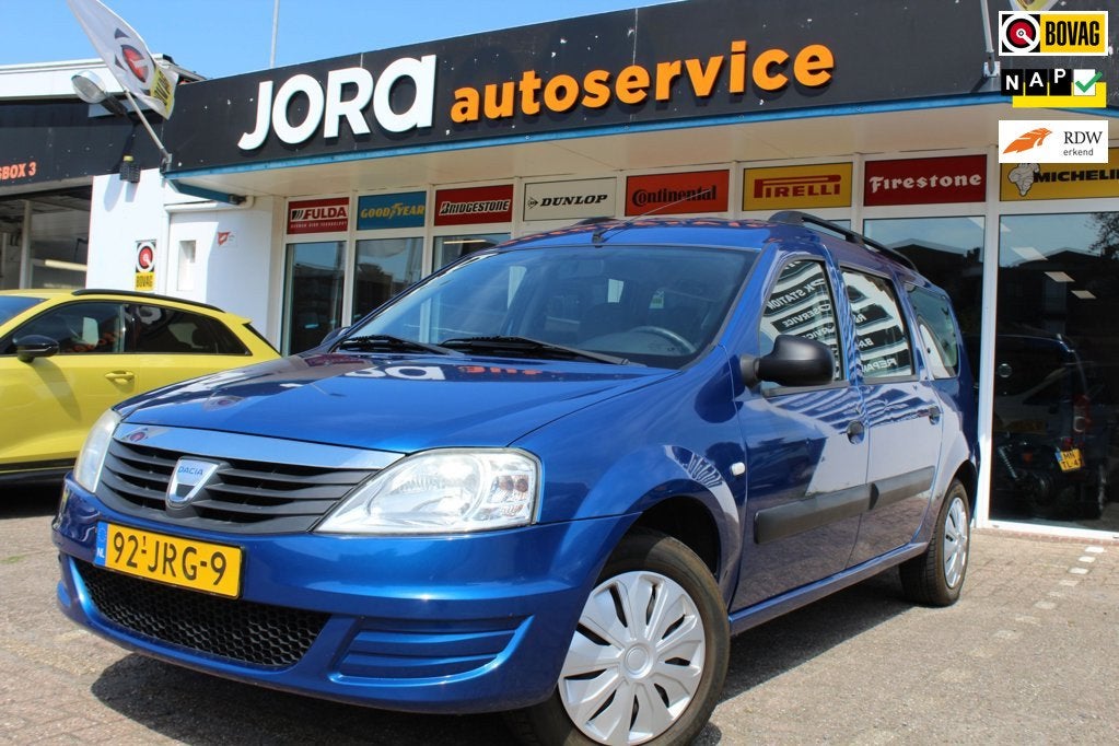 Dacia Logan MCV 1.6 Ambiance 7p., Auto's, Dacia, Stof, Gebruikt, 4 cilinders, 7 stoelen