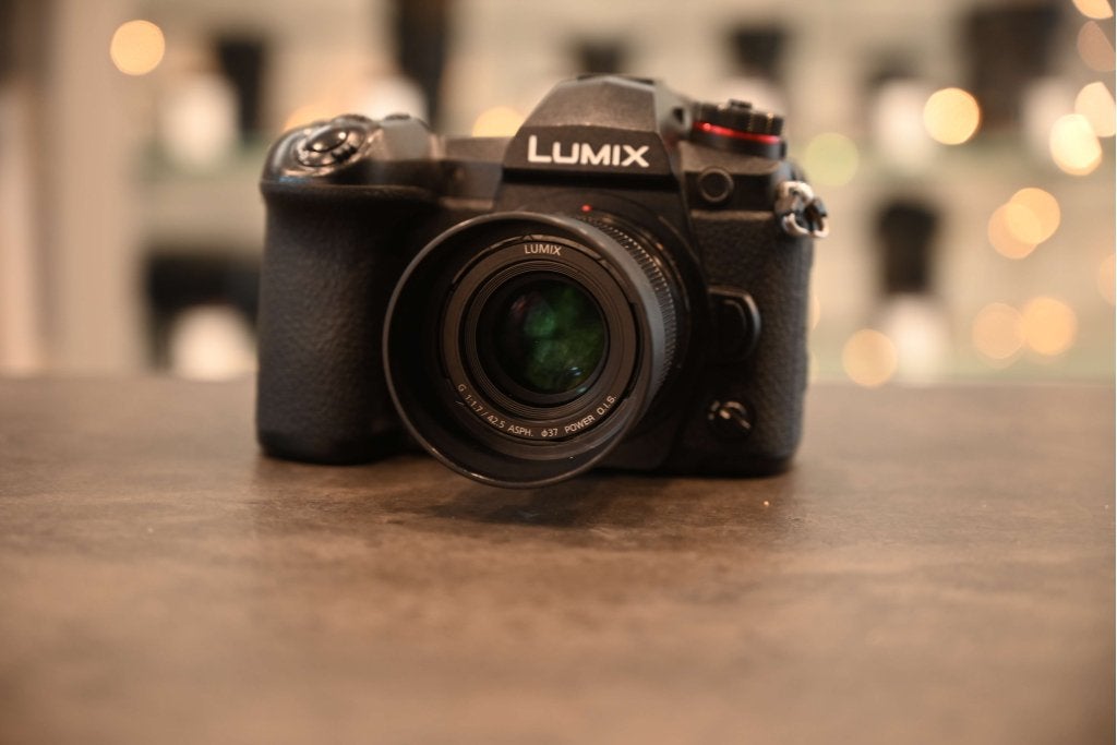 LUMIX DC-G9 Body +  Lumix 42.5mm 1.7 (fotogroep Hilversum), Audio, Tv en Foto, Fotocamera's Digitaal, Foto-Groep, Luttekepoortstraat 26 3841 AX Harderwijk