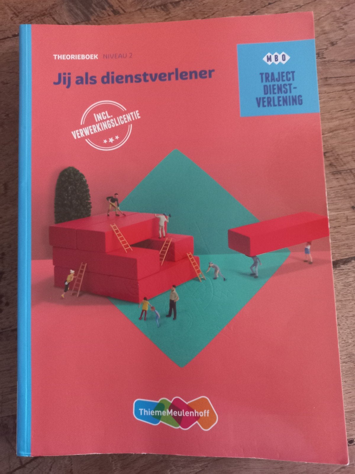 MBO Traject Dienstverlening Theorieboeken Niveau 2, Boeken, Ophalen of Verzenden, Zo goed als nieuw, Overige niveaus, Overige vakken