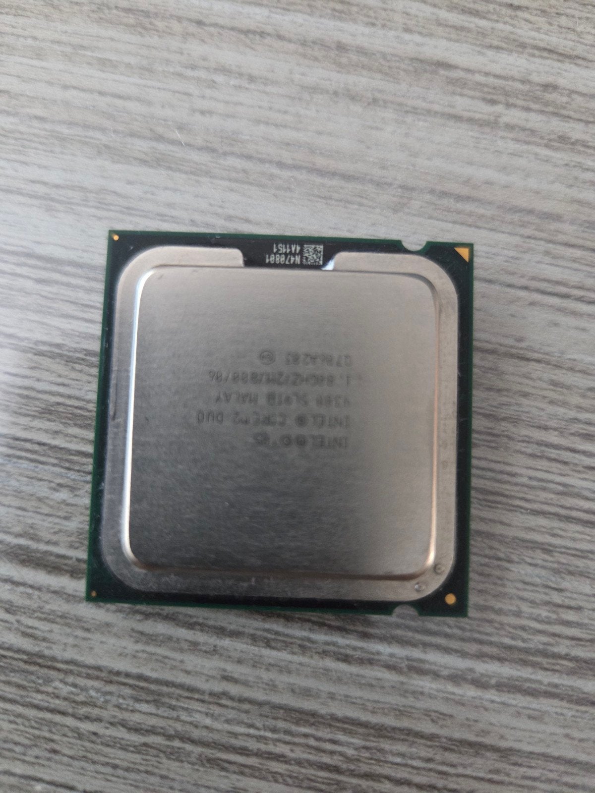 Intel Core 2 Duo E8400 Processor - 3.00 GHz, 6M Cache, Computers en Software, Gebruikt, Intel Core 2 Duo E8400, LGA 775, 2-core