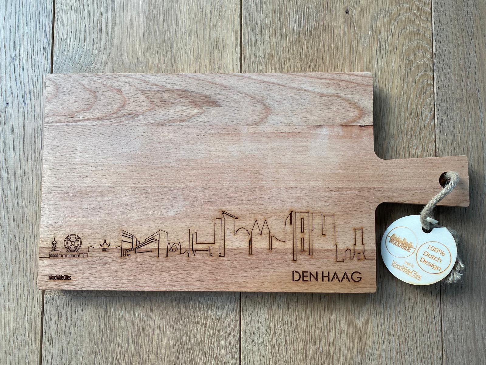 NIEUW Skyline serveerplank Den Haag 36 cm x 21 cm x 18 mm, Huis en Inrichting, Beige, Hout, Snij-/serveerplank, Nieuw