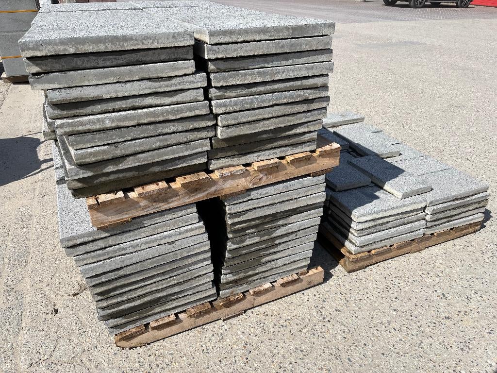 Nr. 0019 Tegels 40x40x4 gebruikt grijs spikkel 25 m², Ophalen of Verzenden, Nieuw, Beton, Terrastegels