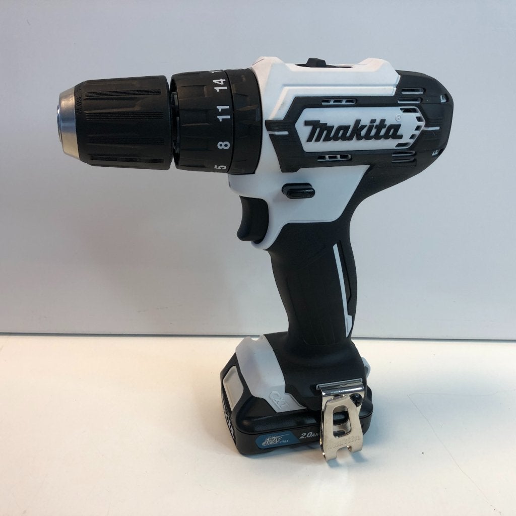 Makita HP333DSAW Klopboorschroefmachine + Oplader | Zeer Net, Makita, Zo goed als nieuw, Support@makita.com, Makita Corporation, 3-11-8, Sumiyoshi-cho, 
Anjo, Aichi 446-8502
Japan