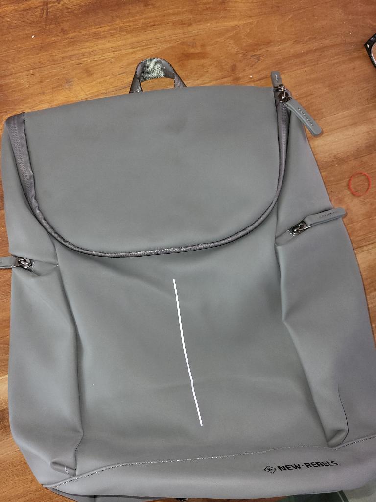 New Rebels William Rugzak Antracite, Sieraden, Tassen en Uiterlijk, Tassen | Rugtassen, Overige merken, 25 tot 40 cm, Nieuw, Ophalen of Verzenden
