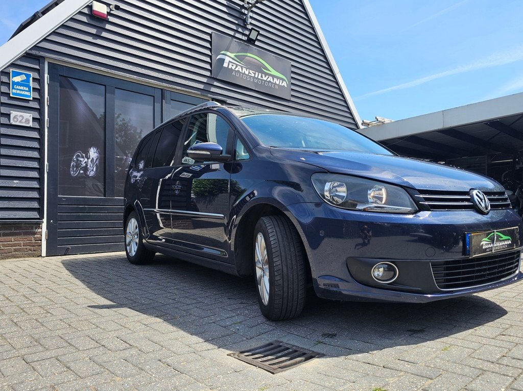 Volkswagen Touran 1.6 TDI Highline BlueMotion 7p., Auto's, Volkswagen, Voorwielaandrijving, Euro 5, 1490 kg, Gebruikt