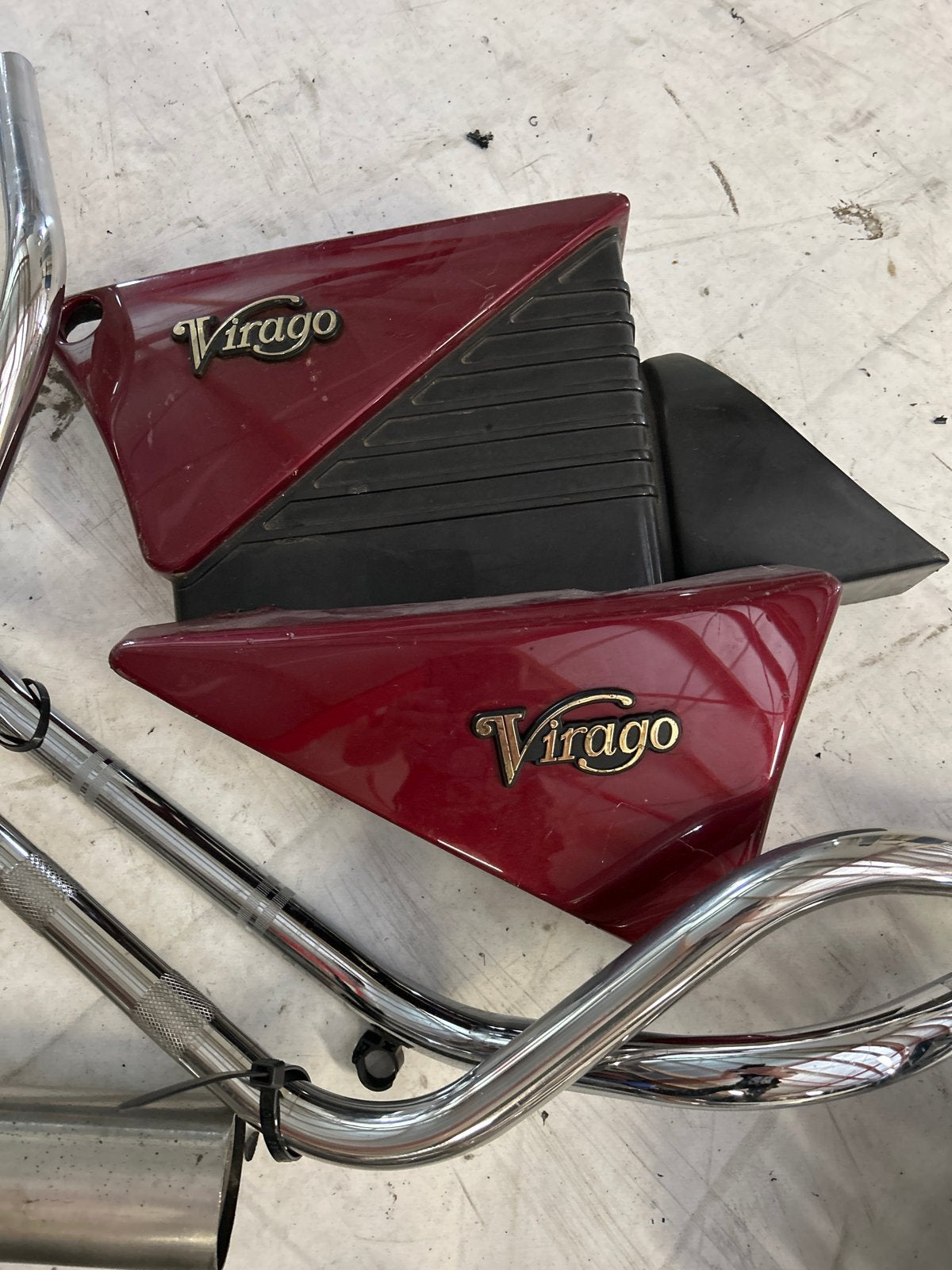 Yamaha Virago Onderdelen: Uitlaat, Zijpanelen, Knipperlichte, Ophalen, Gebruikt