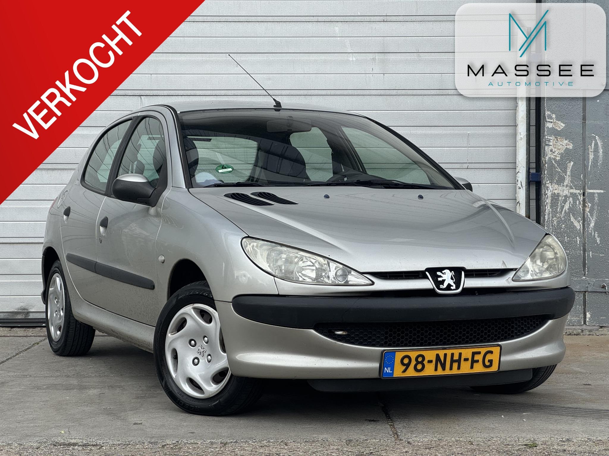 Peugeot 206 1.4 XR AIRCO | NETJES, Voorwielaandrijving, Stof, 31 €/maand, 4 cilinders