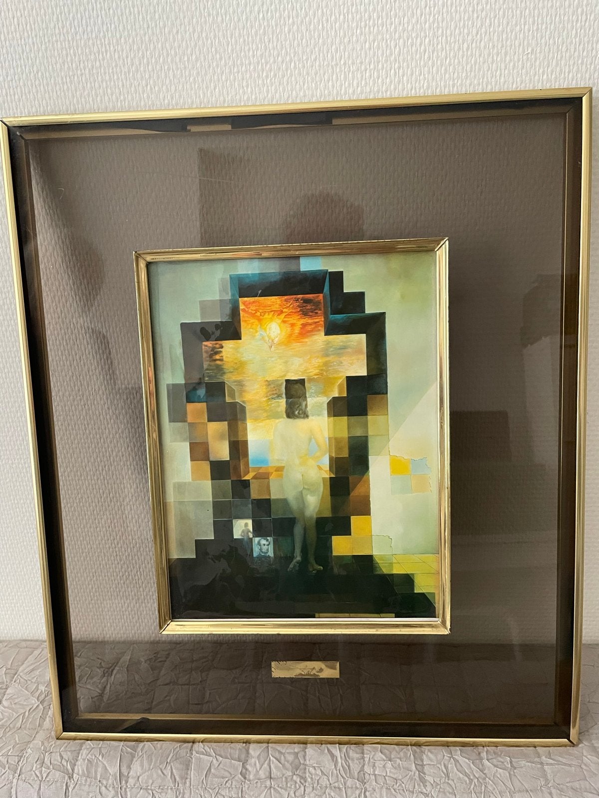 Salvador Dalí - Gala mirando al Mar Mediterráneo (Reproducti, Portret of Personen, Surrealisme, Ophalen of Verzenden, Print