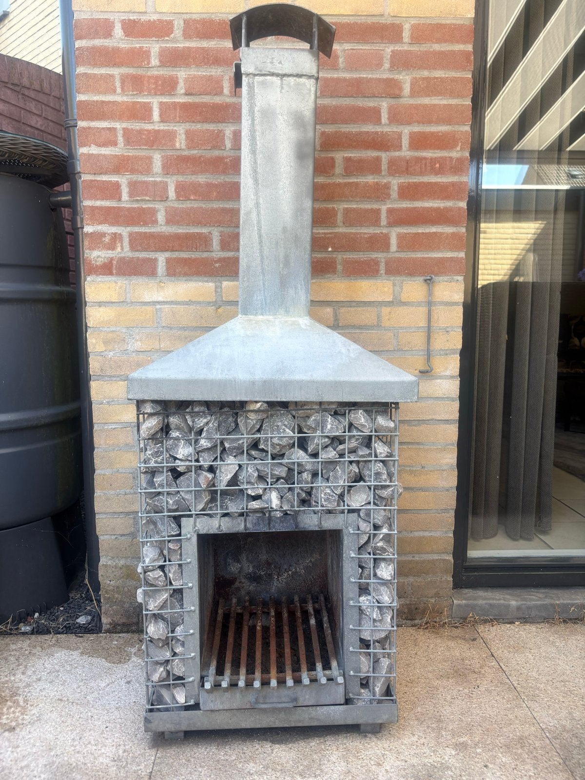 Gabion buitenhaard / barbecue, Ophalen, Gebruikt