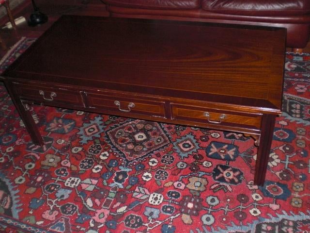 Antieke brede salontafel 6 laden gelakt hout Engelse stijl, Huis en Inrichting, Tafels | Salontafels, Gebruikt, 100 tot 150 cm