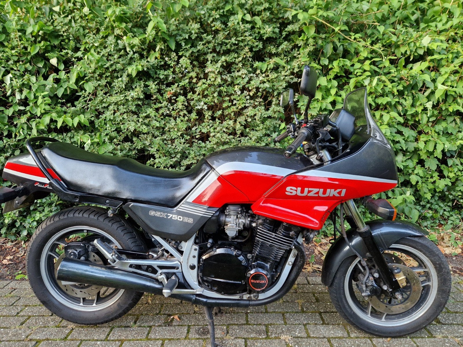 Suzuki gsx 750 es, Ophalen