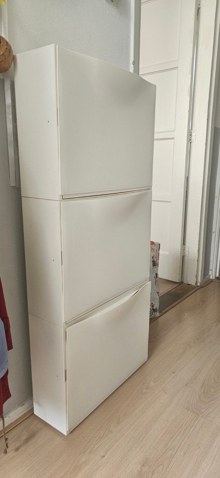 Witte schoenenkast Trones met 3 vakken, Huis en Inrichting, Kasten | Schoenenkasten, Ophalen, Gebruikt, Modern en functioneel