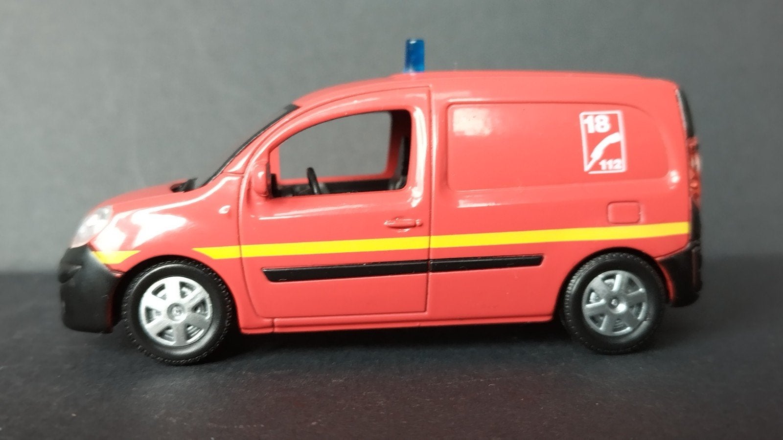 Renault Kangoo Sapeurs Pompiers 1:43, Hobby en Vrije tijd, Modelauto's | 1:43, Overige merken, Auto, Verzenden, .