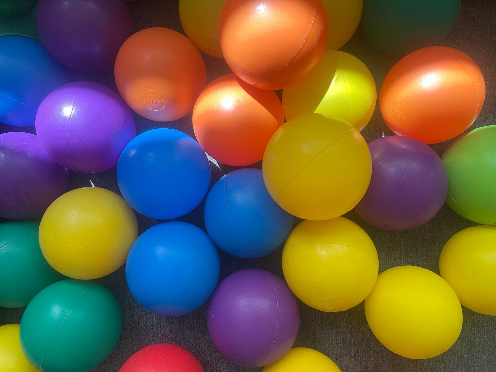 29 grote ballenbak ballen voor veel speelplezier, Ophalen of Verzenden, Zo goed als nieuw, Jongen of Meisje