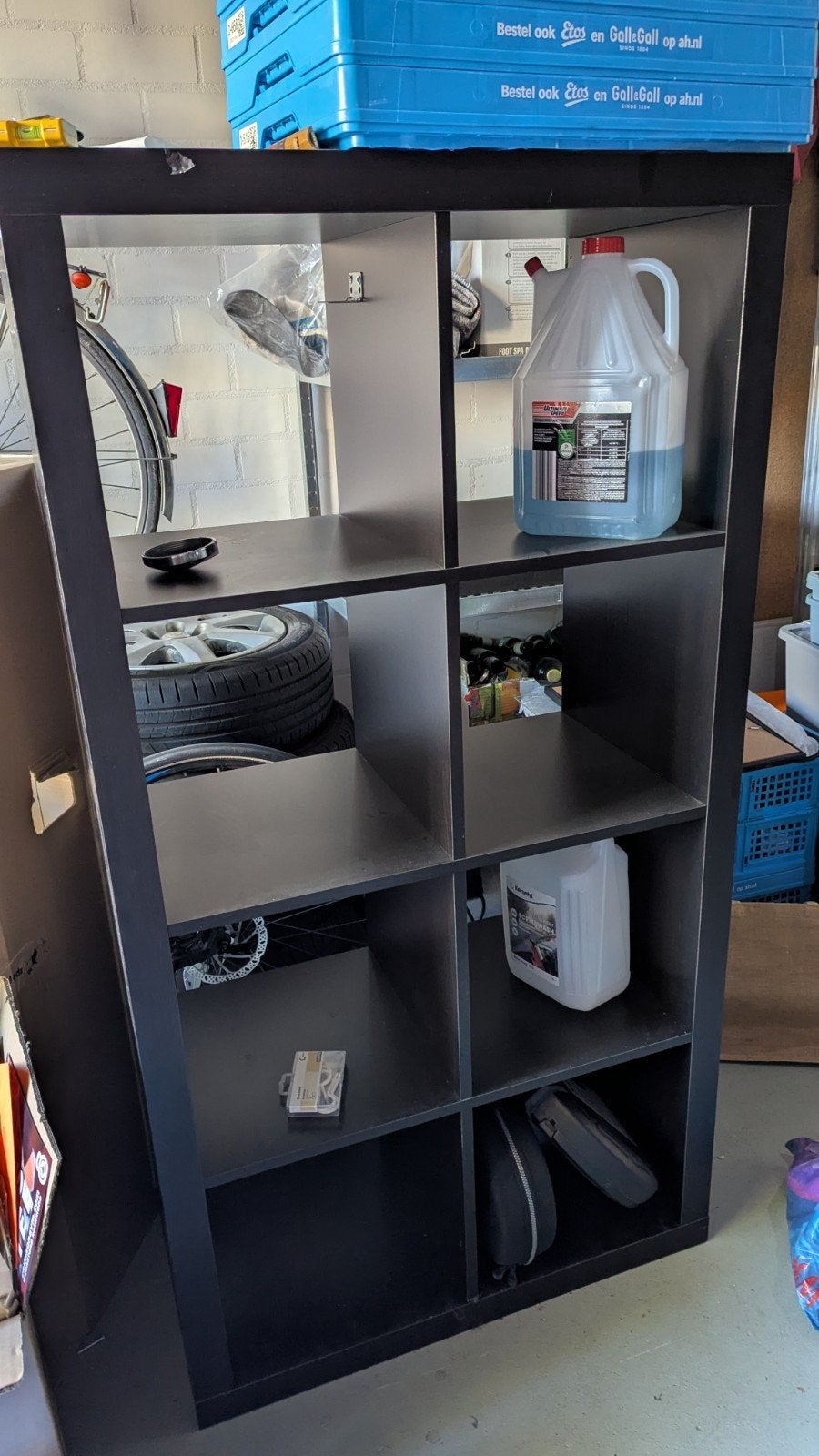 Gratis IKEA Kallax vakkenkast - zwart, gebruikt, Ophalen, Gebruikt