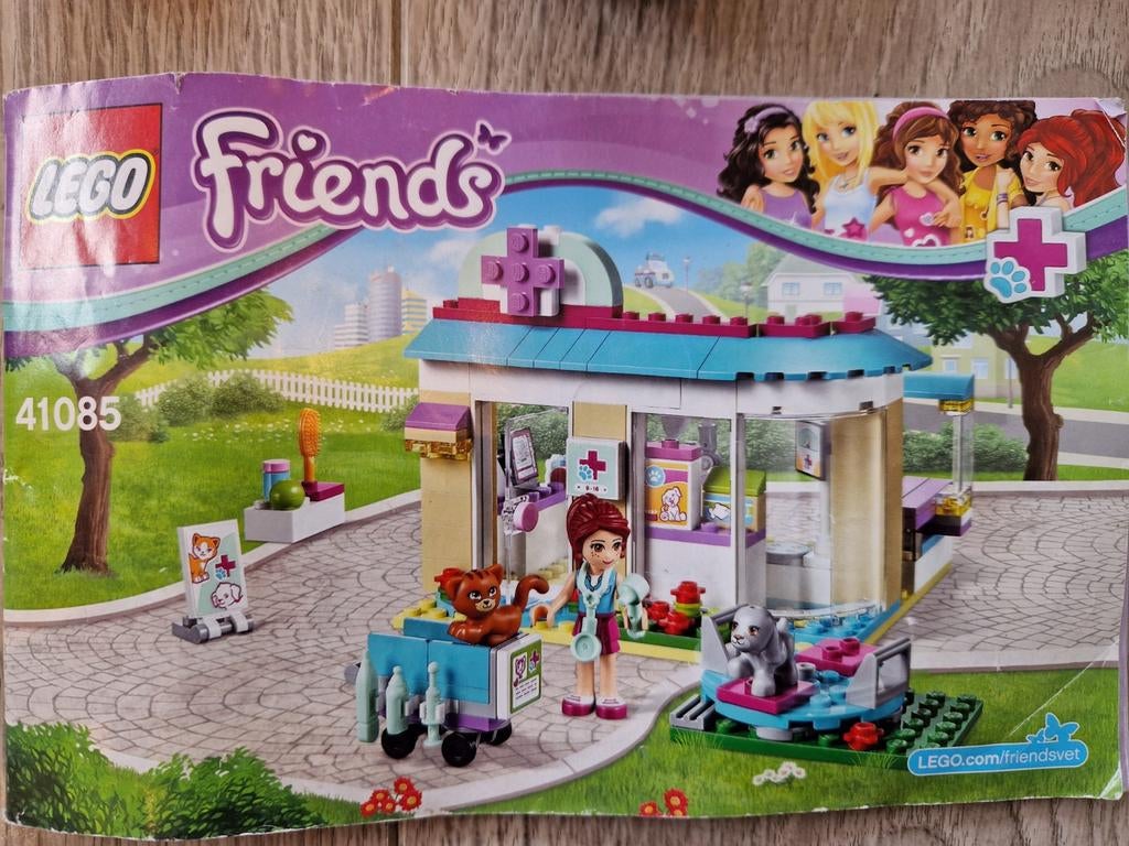 Lego Friends dierenkliniek 41085, Ophalen of Verzenden, Zo goed als nieuw