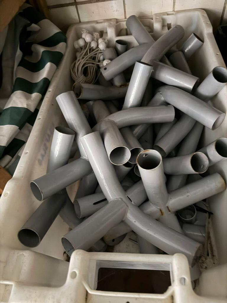 Tent palen en doek, Doe-het-zelf en Verbouw, Buizen en Afvoer, Ophalen, Overige materialen, Zo goed als nieuw, Minder dan 2 meter