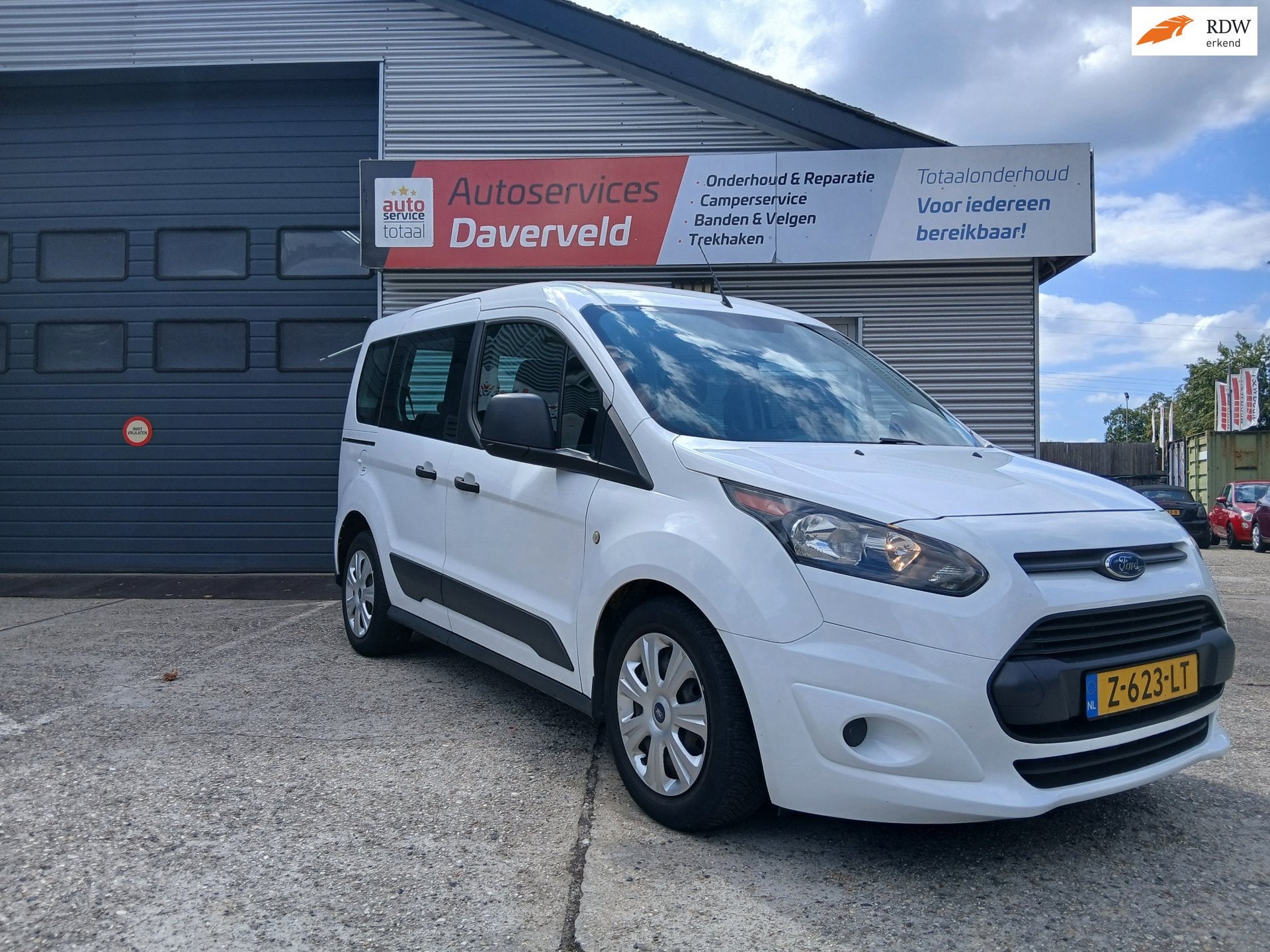 Ford Tourneo Connect Compact 1.0 Trend, nieuwe apk, airco, P, Auto's, Voorwielaandrijving, Gebruikt, 1051 kg, Wit