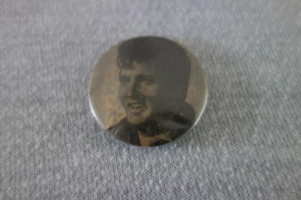 Button Elvis Presley, Ophalen of Verzenden, Gebruikt, Overige typen