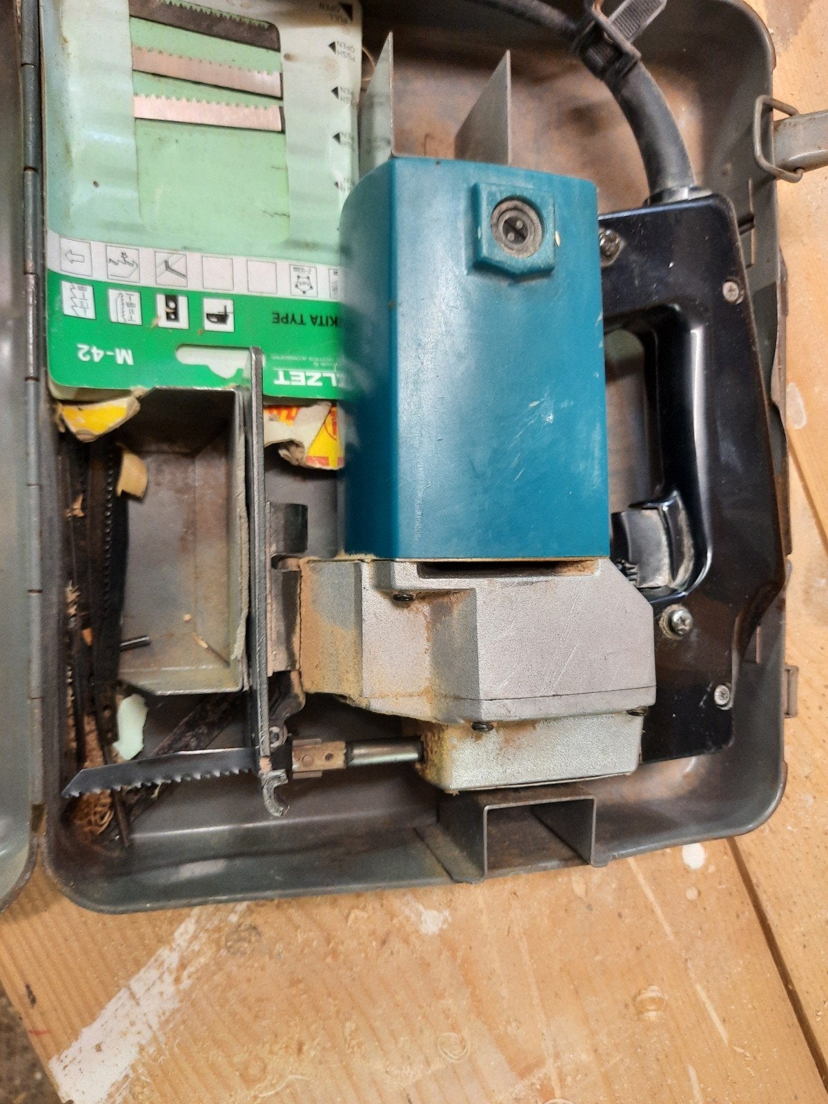Goede Makita decoupeerzaag met veel zaagjes, Ophalen of Verzenden, Gebruikt, Decoupeerzaag, Makita