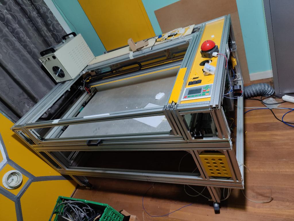 Zelfbouw 100W Co2 Laser met hoogteverstelbaar bed, Ophalen, Zo goed als nieuw