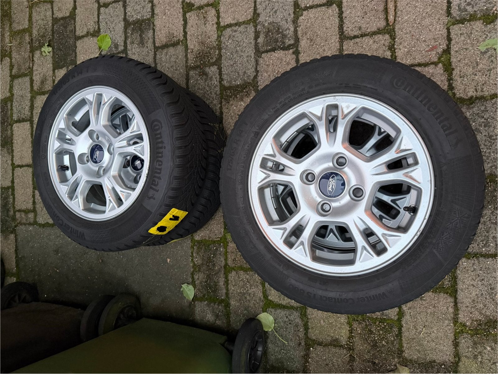 Ford Fiesta 14 inch lichtmetalen winterbanden Continental, Ophalen, 14 inch, Gebruikt, 175 mm