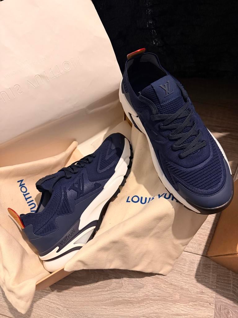 Louis Vuitton Run Away Sneakers - nieuw maat42, Ophalen of Verzenden, Nieuw, Schoenen