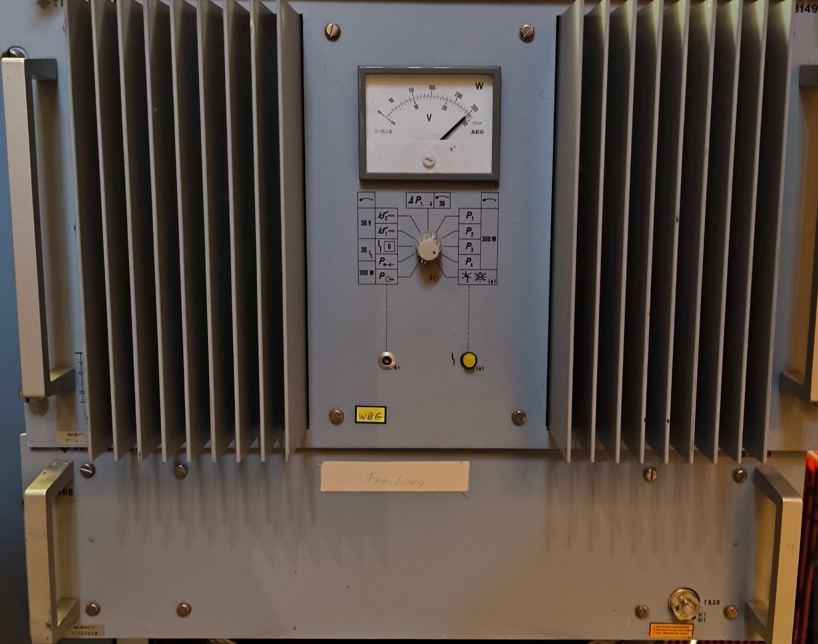 Telefunken SV3149 + Voeding, Ophalen