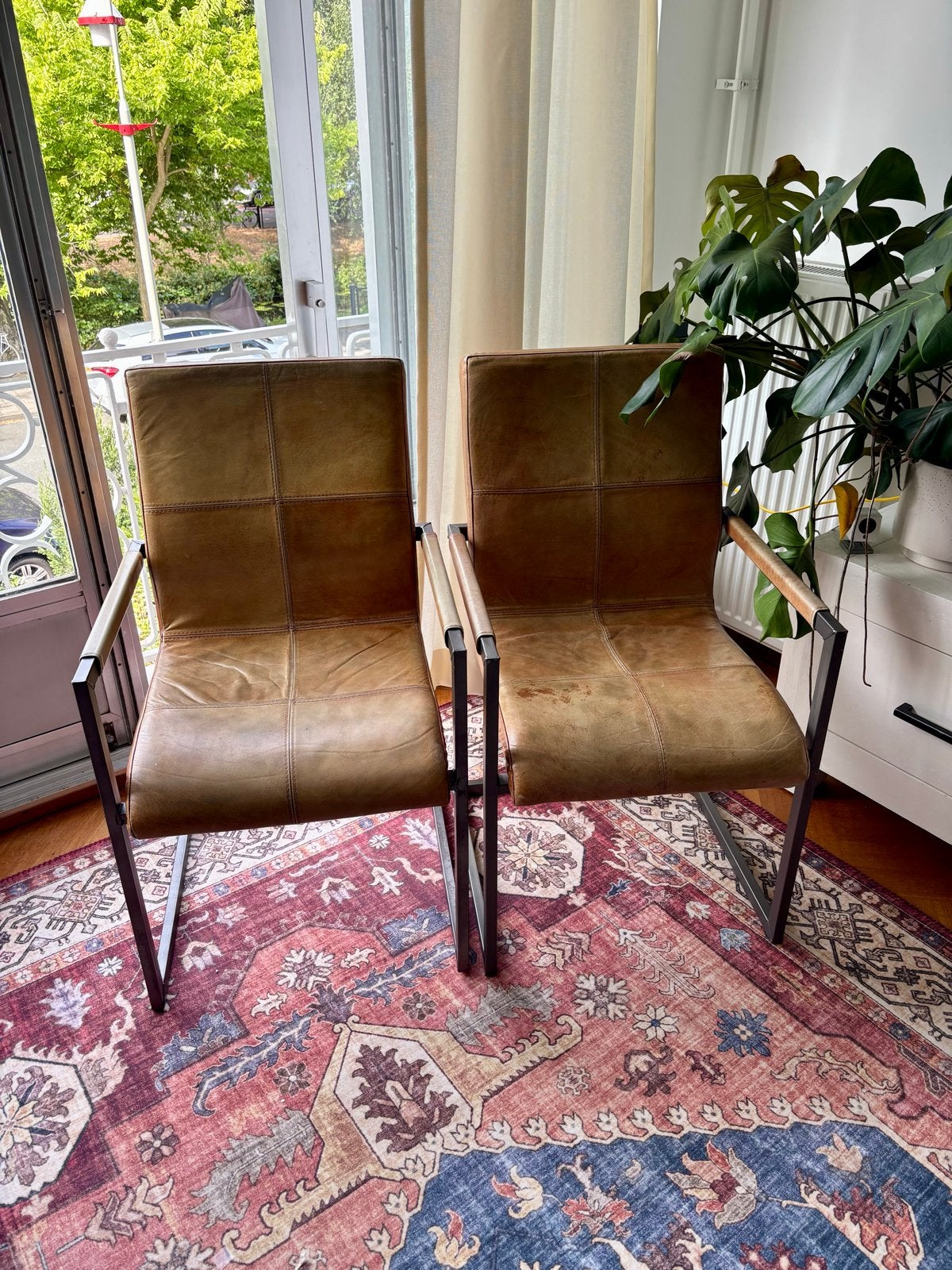Set van 2 leren eetkamerstoelen met metalen frame, Ophalen, Gebruikt, Twee, Bruin