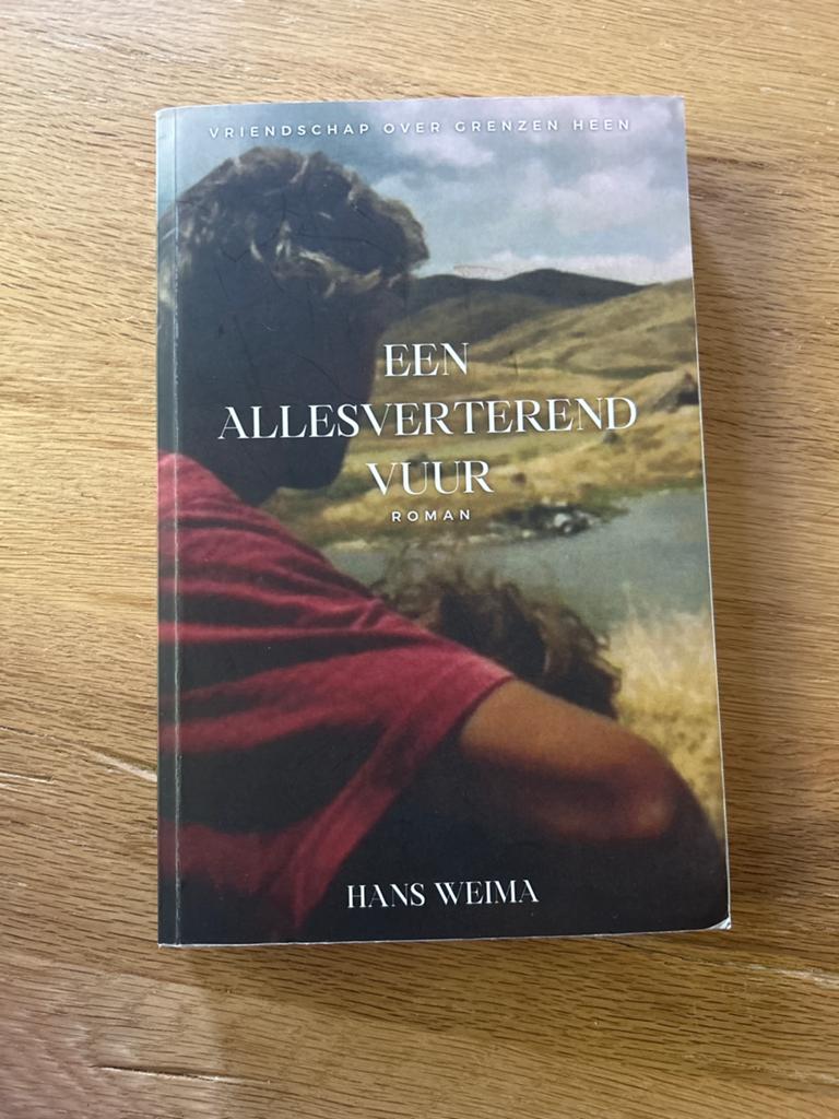 Een Allesverterend Vuur - Roman van Hans Weima, Ophalen of Verzenden, Gelezen, Nederland