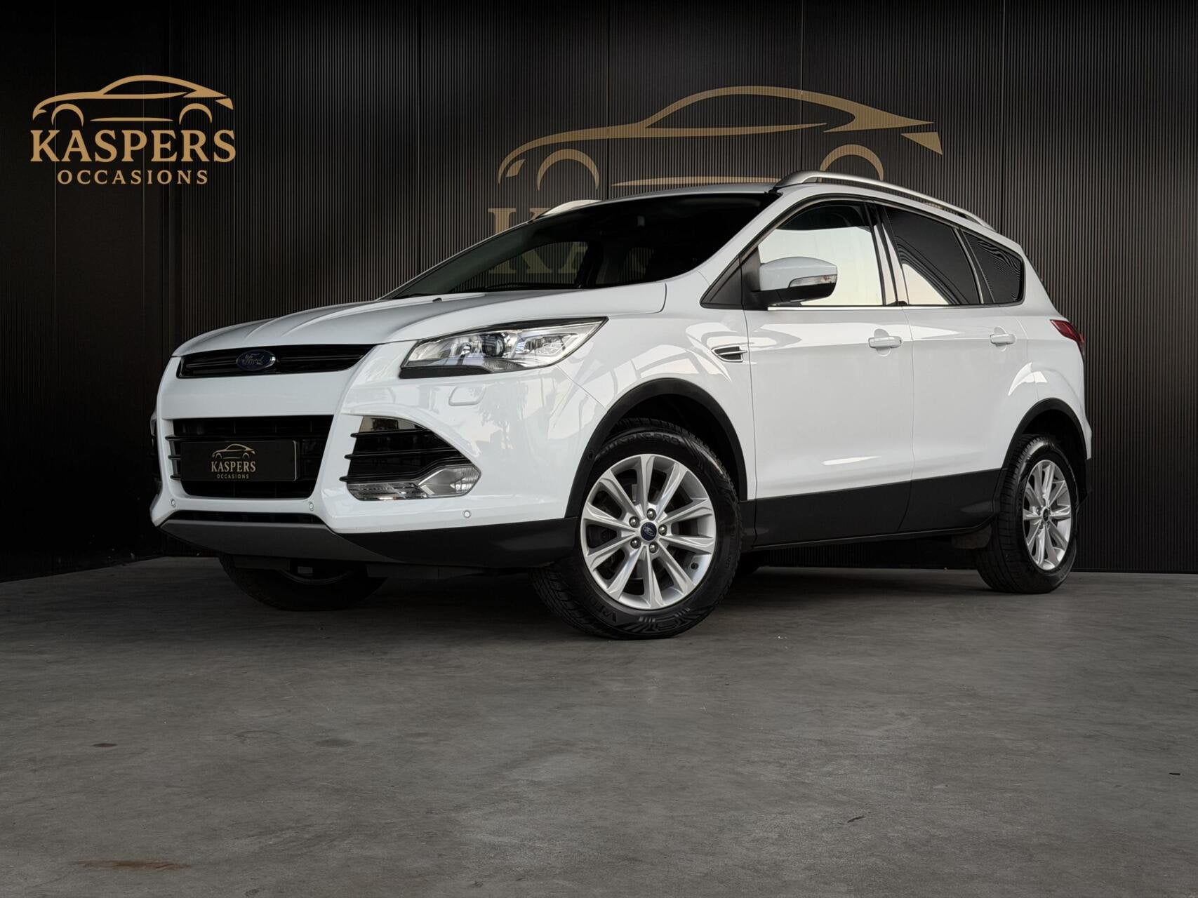 Ford Kuga 1.5 Titanium |Airco|Trekhaak|Leder|Nieuwe motor|, Euro 6, 4 cilinders, Wit, Leder