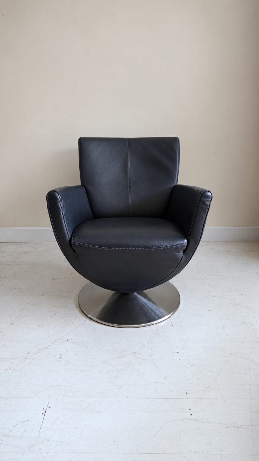 Bree’s New World Design Draaifauteuil Blauw Leer  RVS Voet, Ophalen, Leer, 50 tot 75 cm